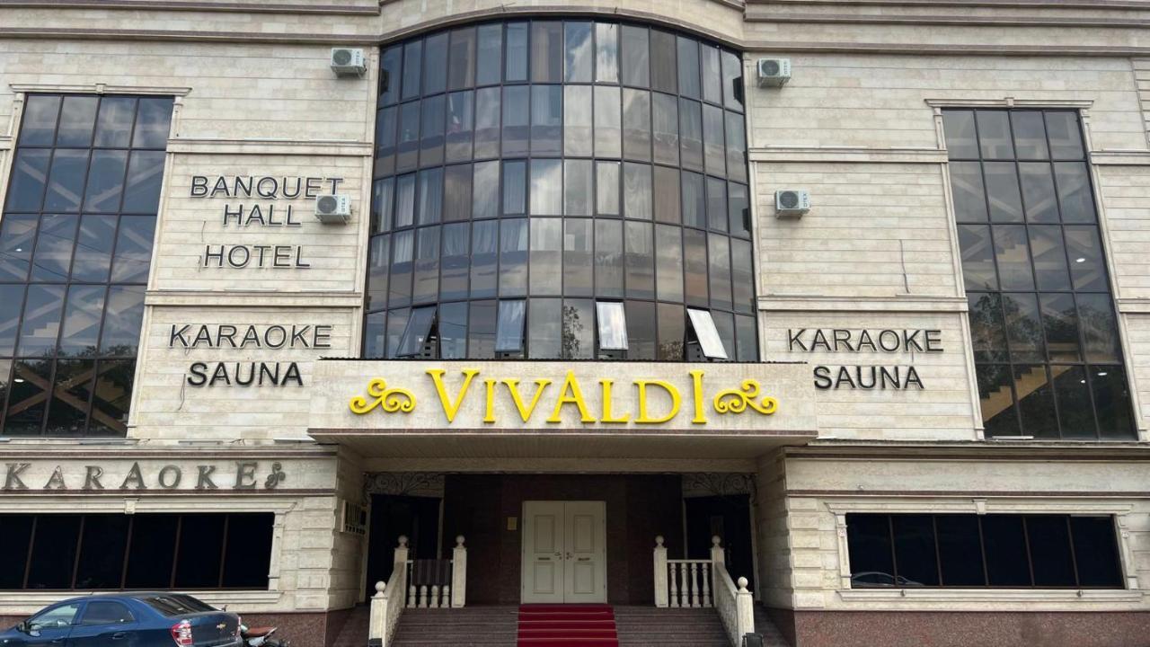 Hotel Vivaldis Ałma Ata Zewnętrze zdjęcie